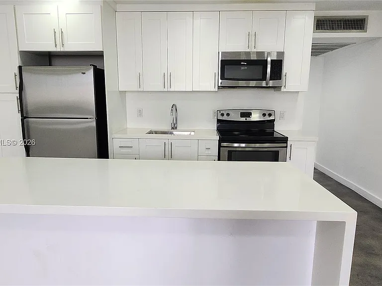 1770 79th Street Cswy #D304 — Photo 3