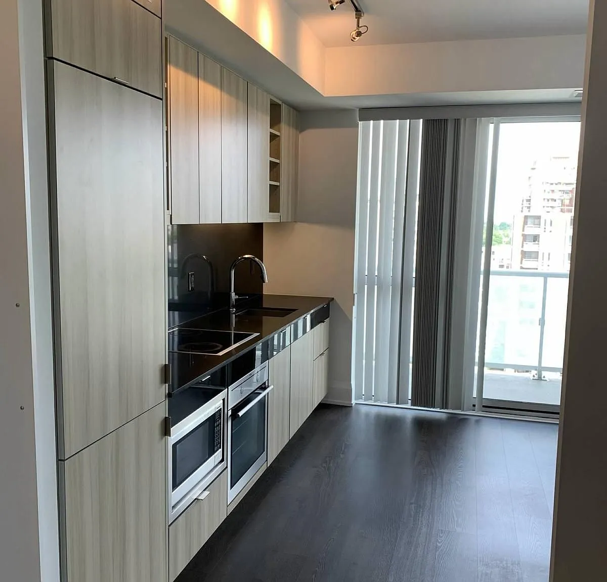 1 bed, $2,000 — Photo 2