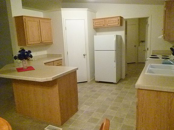     Kitchen from Dining room