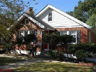 2475 Hartland Ave photo 1