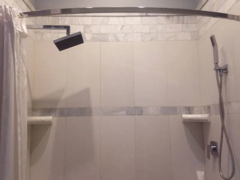 White Cir — Photo 10