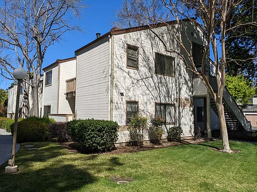 1338 Meadow Ridge Cir Photo 1