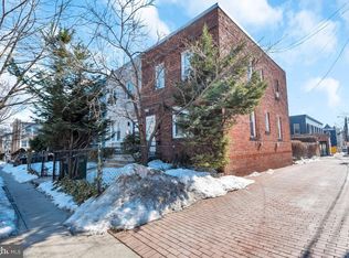 1016 Irving St NW, Washington, DC 20010