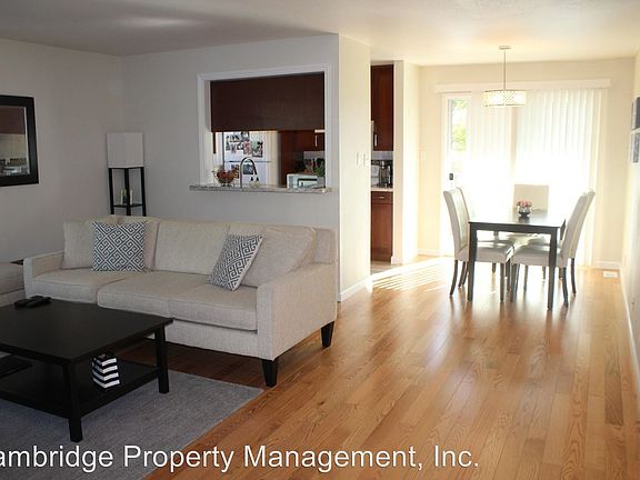 2nd image of 623 Commercial Ave APT 6