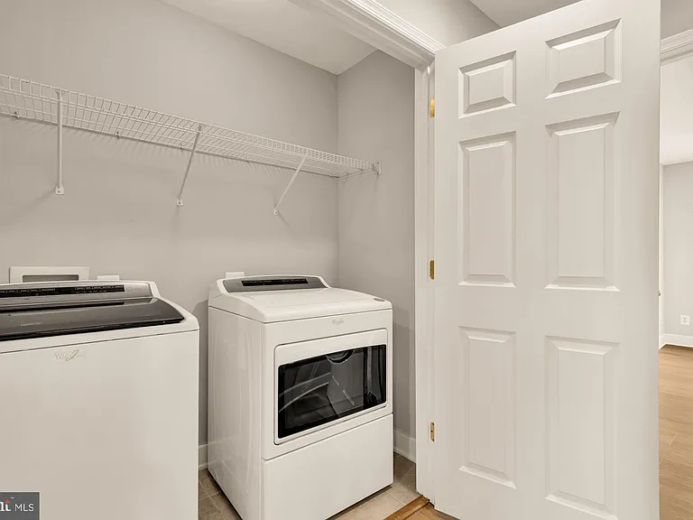 2513 Bronze Stone Pl — Photo 43