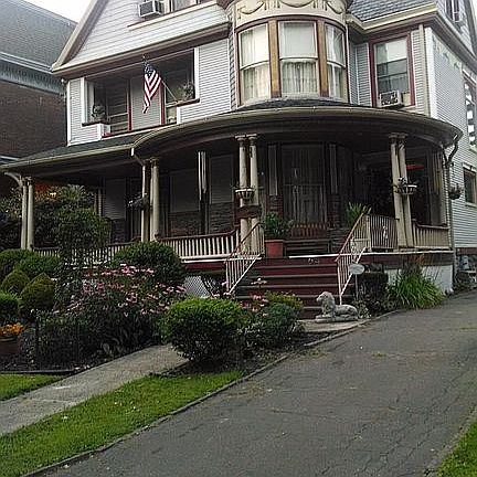 MOTHER IN LAW APARTMENT 3RD 