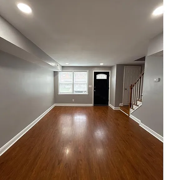 300 Leeanne Rd — Photo 5