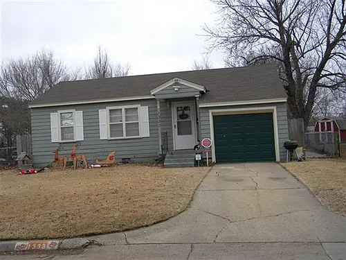 1333 W Hudson Dr Photo 1