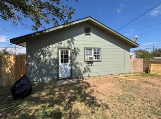 1009 E 15th St #B, Big Spring, TX 79720