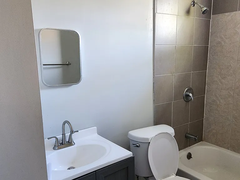 9412 Ravenswood St #2 — Photo 7