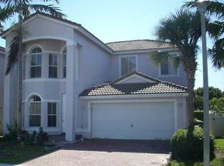 7712 NW 20th Dr, Pembroke Pines, FL 33024