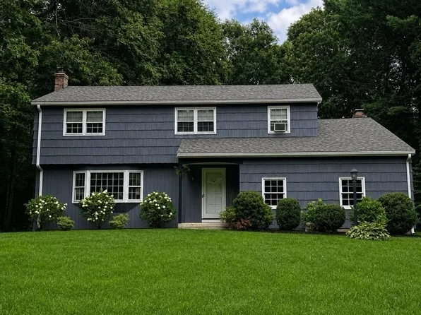 39 Berkshire Way, Simsbury, CT 06070
