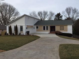 8845 Nubbin Ridge Rd, Knoxville, TN 37923