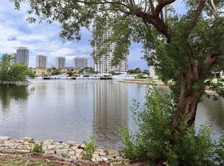 2930 Point East Dr APT E309, North Miami Beach, FL 33160
