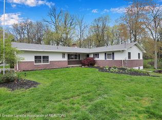4450 Congdon Dr, Williamston, MI 48895