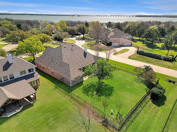 4th image of 1200 Rio Bravo Way