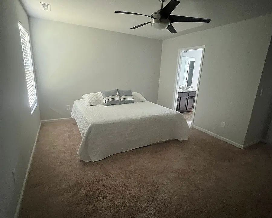 2nd image of 1916 Simonton Dr