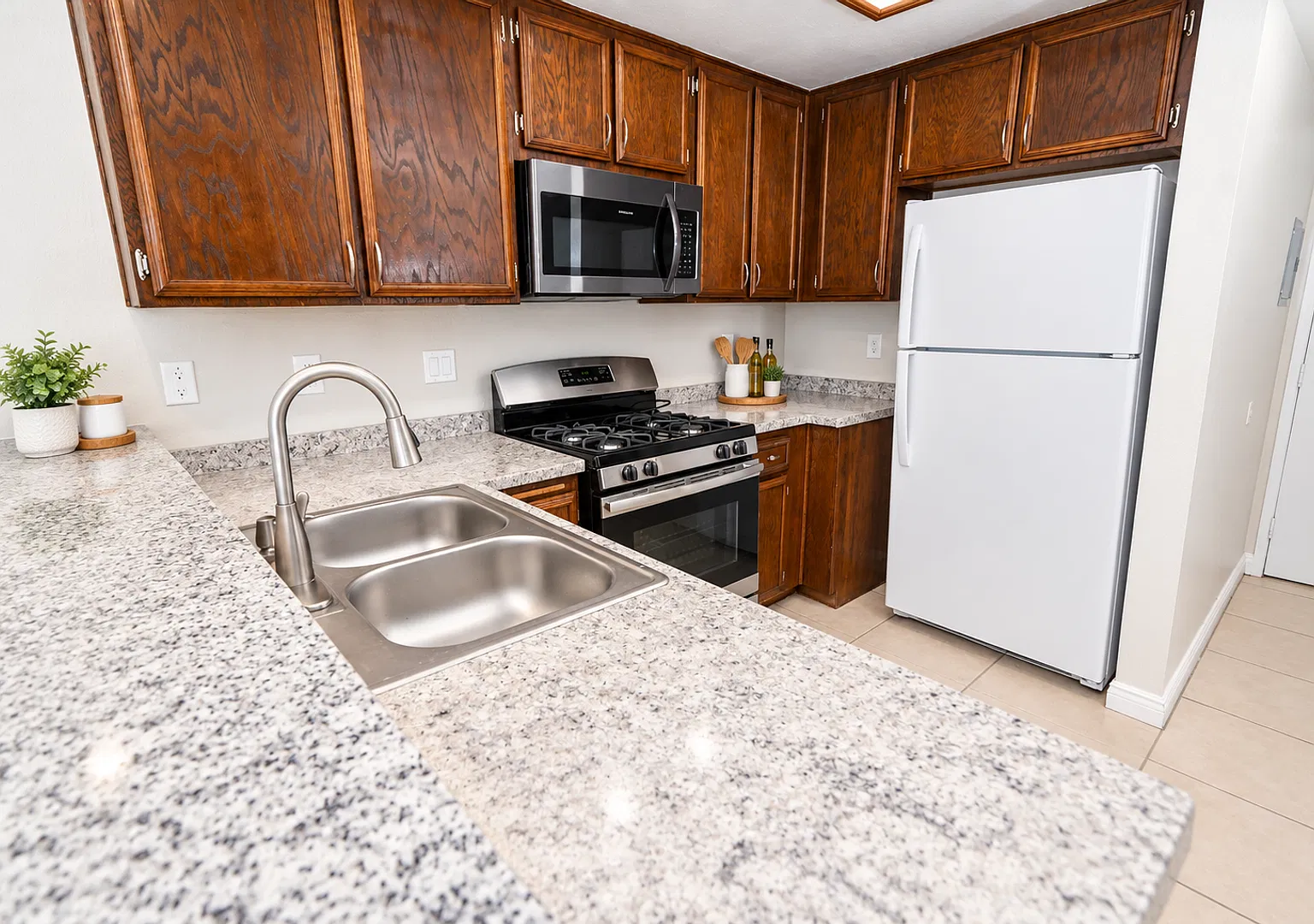 Cypress Park Townhomes — Photo 3