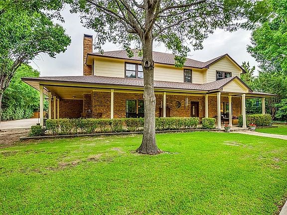 3rd image of 115 La Vista Ln