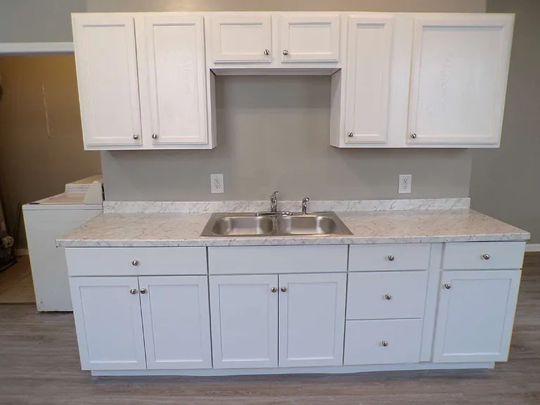 2508 Elliott Ave — Photo 10