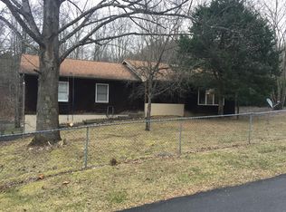 107 Meadowstone Dr, Unicoi, TN 37692