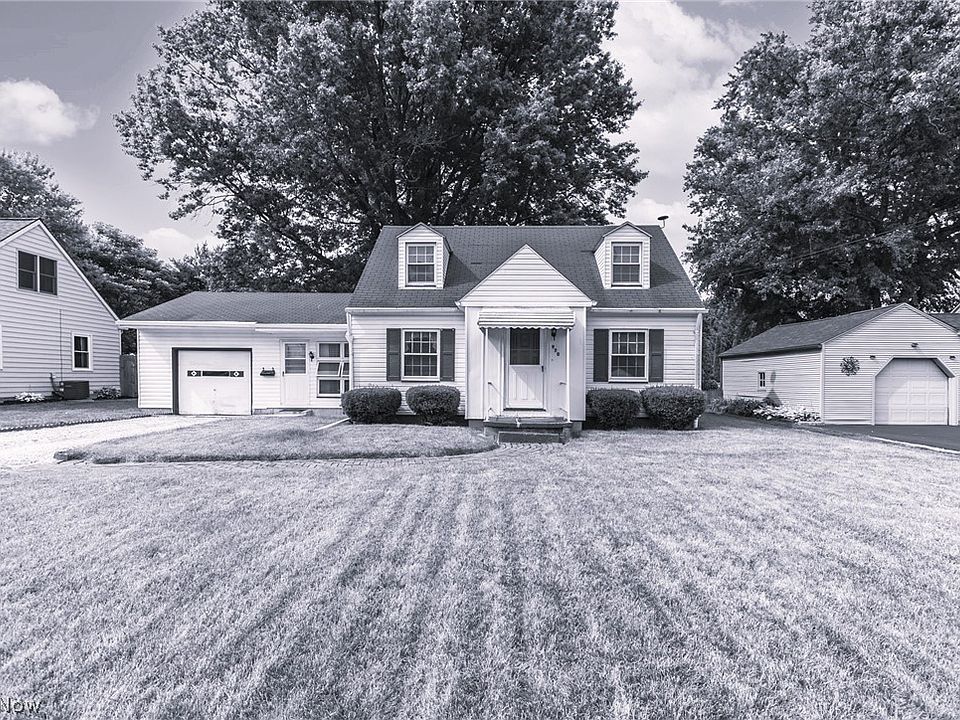 1st image of 970 Jones Dr