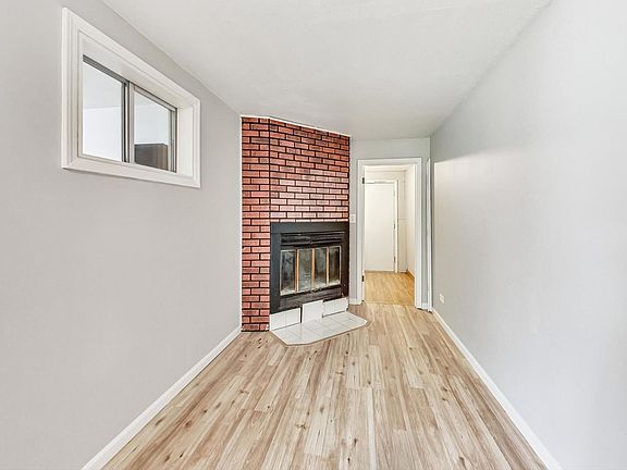 3rd image of 3342 Fairlawn Dr