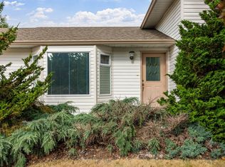 2120 Plover Ct, Comox, BC V9M 3P5