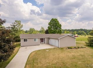 7366 Donegal Dr, Onsted, MI 49265