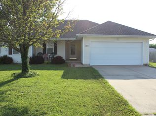 5471 Ridgeview Rd, Pleasant Hope, MO 65725