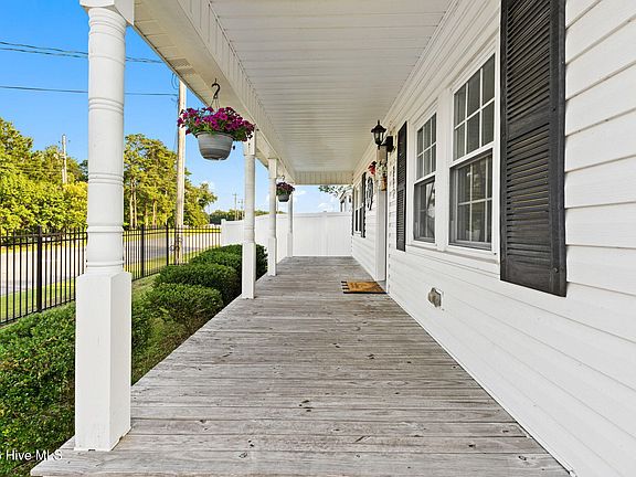4th image of 112 Leslie Newsome Avenue