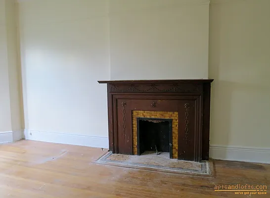 Rented by aptsandlofts.com | media 17