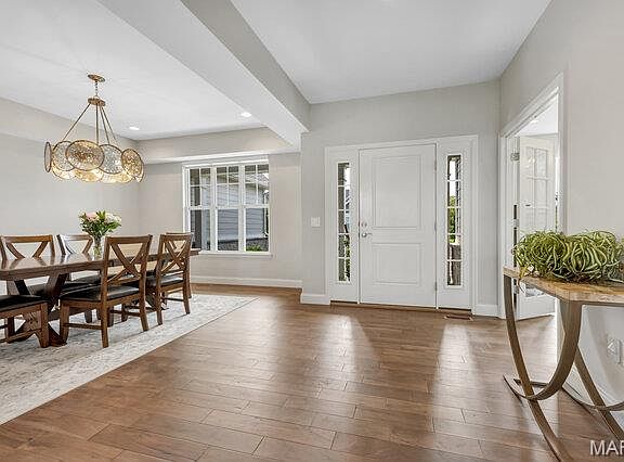 5th image of 985 Silver Buck Ln