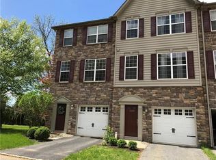 1508 Brookstone Pl, Hellertown, PA 18055