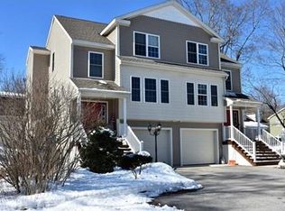 7 Village St, Dudley, MA 01571
