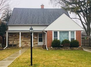 1820 S Crescent Ave, Park Ridge, IL 60068