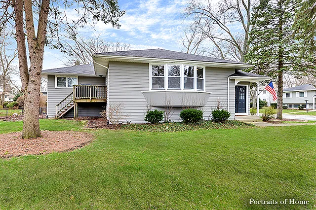 924 Lilac Ln photo 1