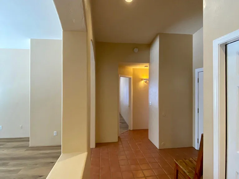 3041 E Loretta Dr — Photo 11