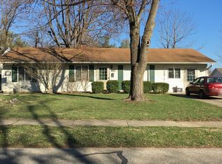 461 Maple Ln, Mooresville, IN