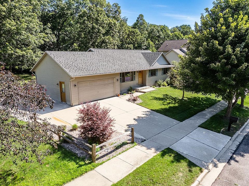 1st image of 46 Harrison Ln