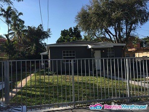 2nd image of 440 NE 69th St #1