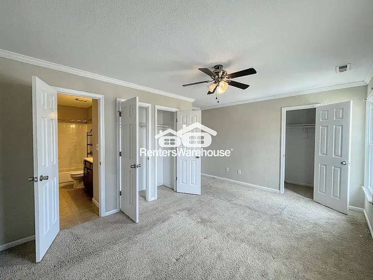 1947 Candlelight Dr — Photo 16