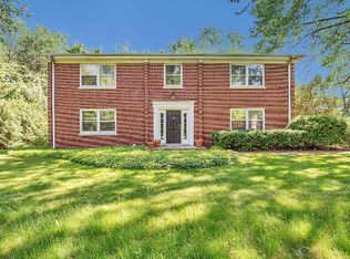 4713 Elm St, Lisle, IL 60532