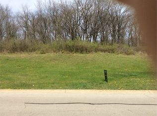 108 Rivers Edge Ct, Minooka, IL 60447