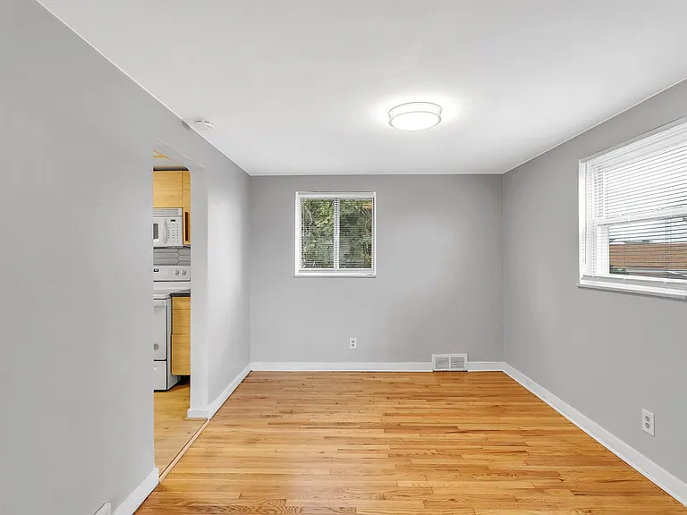 4262 Minnesota St — Photo 5