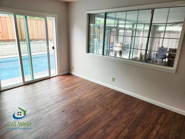 720 River Falls Dr — Photo 11