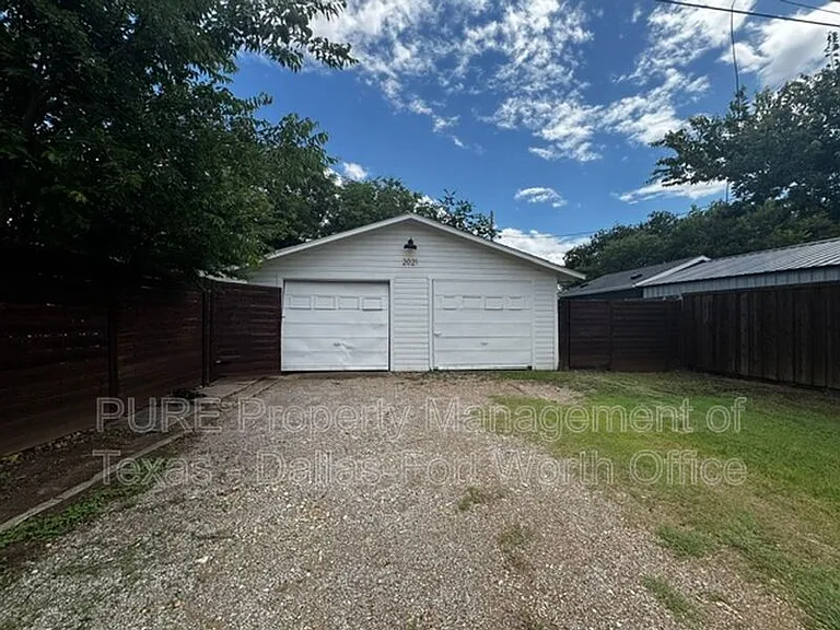 2021 Bluebonnet Dr — Photo 19