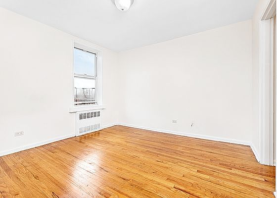 4th image of 13516 82nd Ave #1D