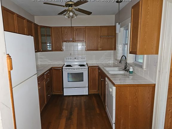 3rd image of 1414 W Virginia Ave