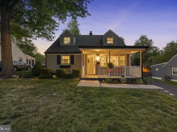 122 Roberts Rd, Brookhaven, PA 19015